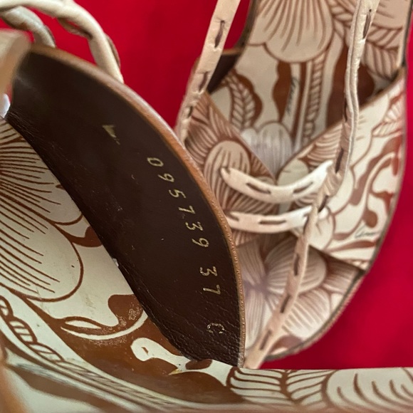 ♥️SOLD♥️Gucci leather sandals in brown/beige - Picture 7 of 13